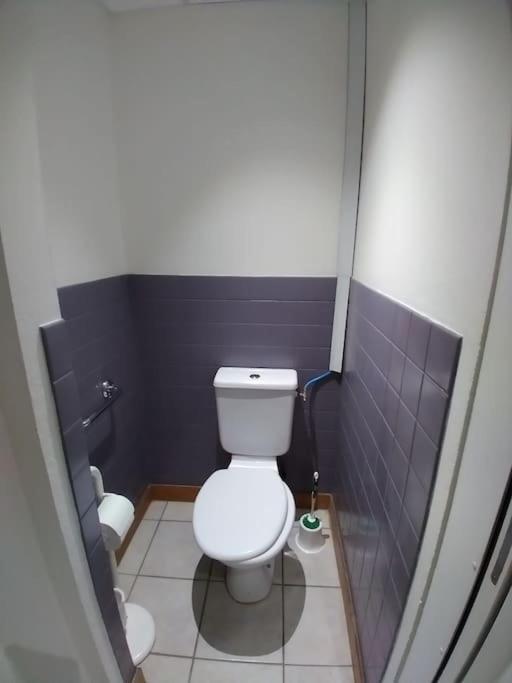 Comme A La Maison ! Chavanoz Εξωτερικό φωτογραφία